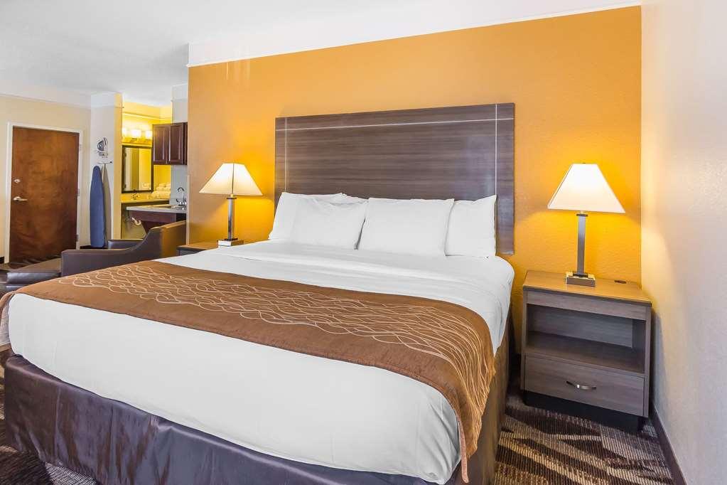 Comfort Inn Near Frost Bank Center Сан-Антонио Экстерьер фото
