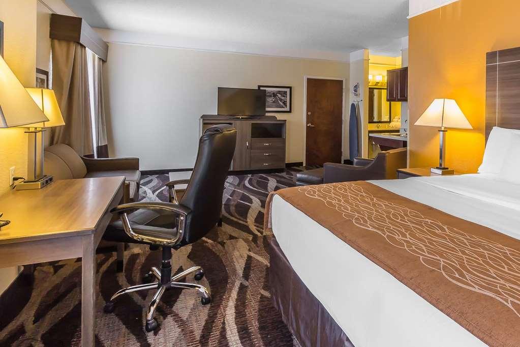 Comfort Inn Near Frost Bank Center Сан-Антонио Экстерьер фото