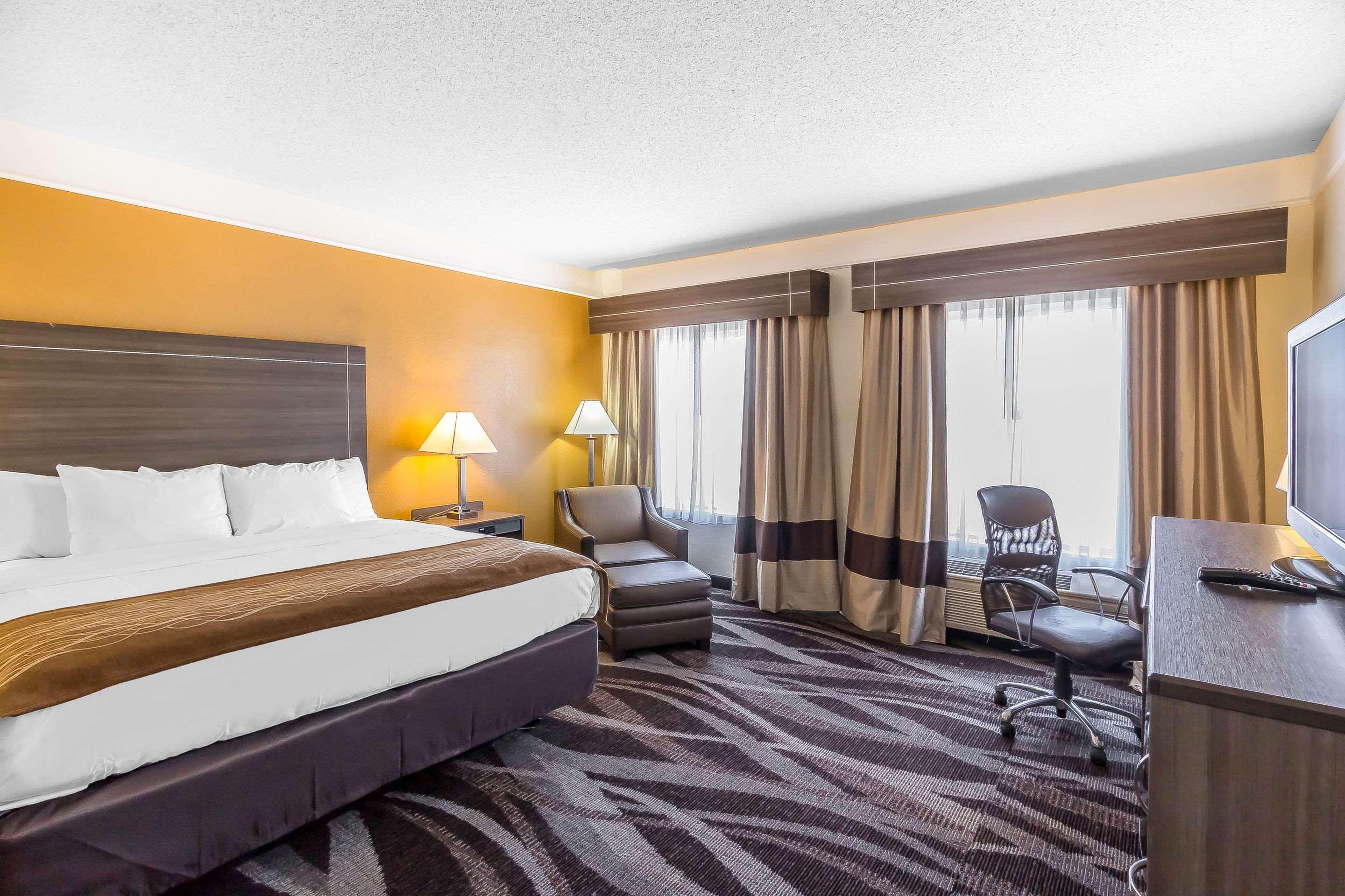 Comfort Inn Near Frost Bank Center Сан-Антонио Экстерьер фото