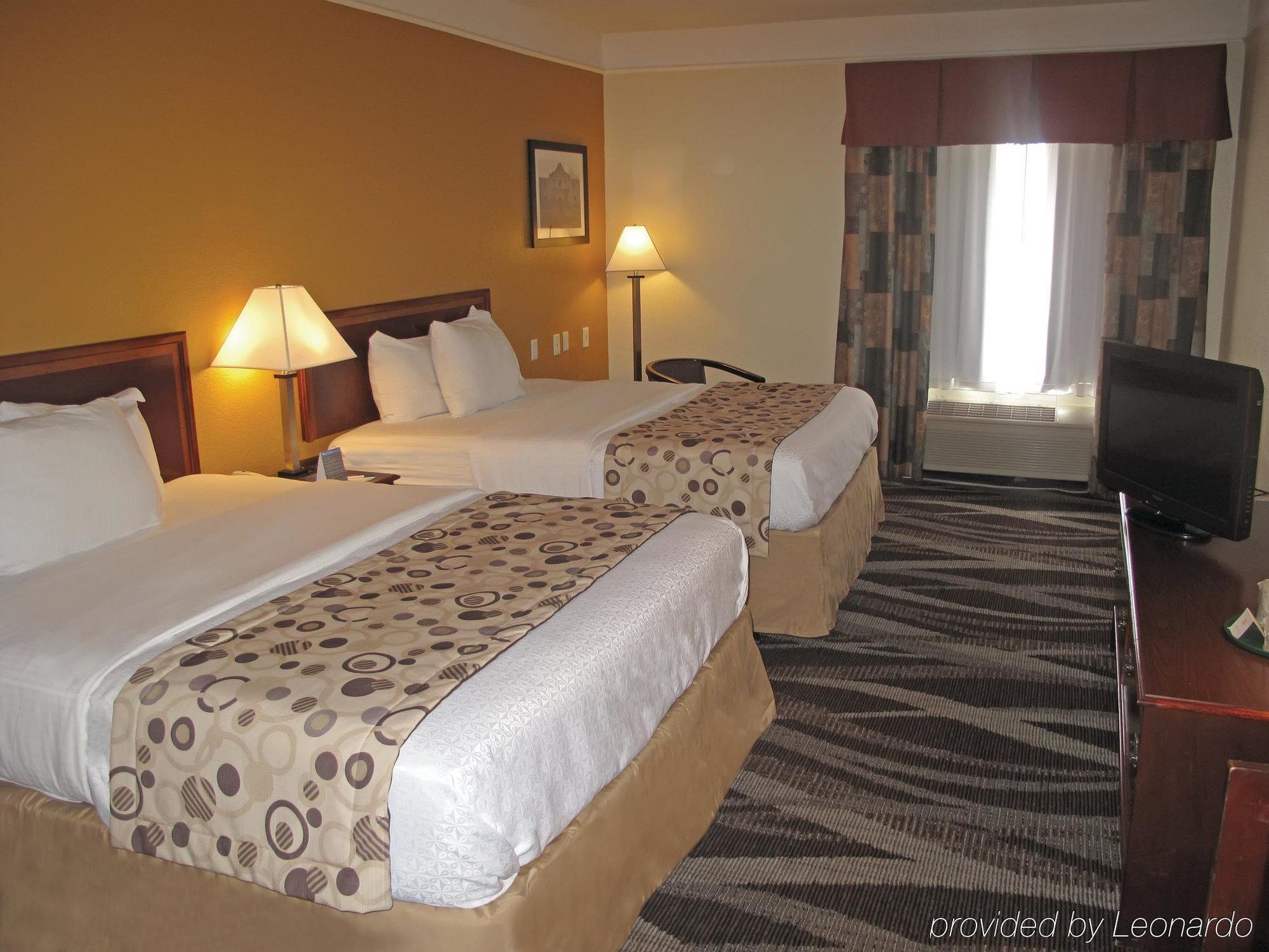 Comfort Inn Near Frost Bank Center Сан-Антонио Экстерьер фото